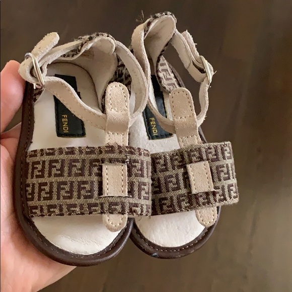 fendi baby sandals